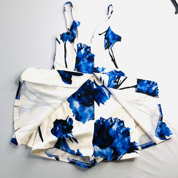 💙CHOCOLATE Romper Blue & White Floral Skort CUTE! - Picture 7 of 9